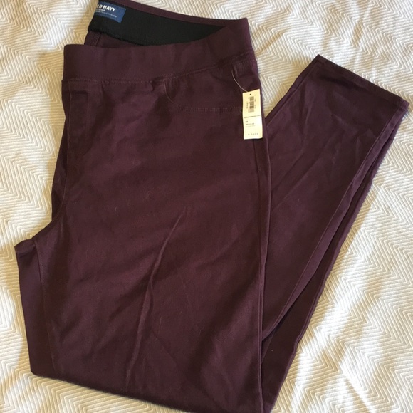 Old Navy Denim - NWT Old Navy Rockstar leggings in Eggplanr. Size18 Old Navy Denim - NWT Old Navy Rockstar leggings in Eggplanr. Size18